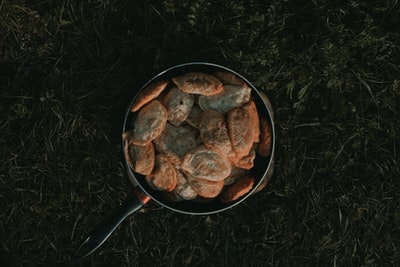 黑锅熟食